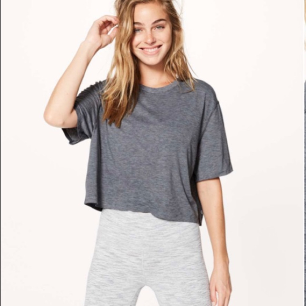 Lululemon Cropped T-Shirt